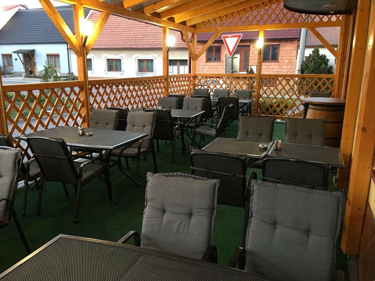 Hotel Rysavy Vémyslice Exterior foto